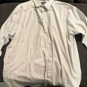 Murano Ultimate Modern Comfort Classic Fit Dress Shirt
